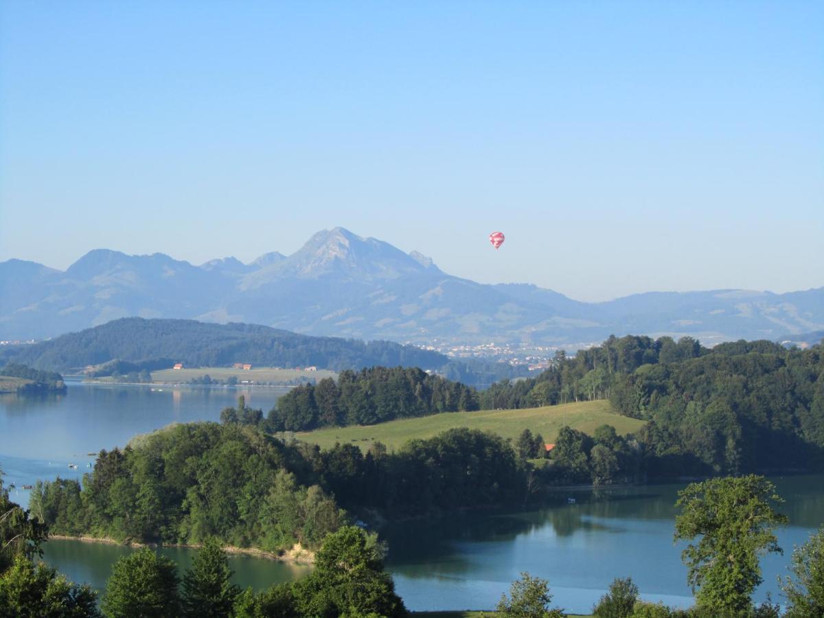 Golf De La Gruyere Hotel Pont-la-Ville Eksteriør billede